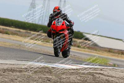 media/May-26-2025-Lets Ride (Mon) [[3bf1de1d65]]/B Group/1220pm (Wheelie Bump)/
